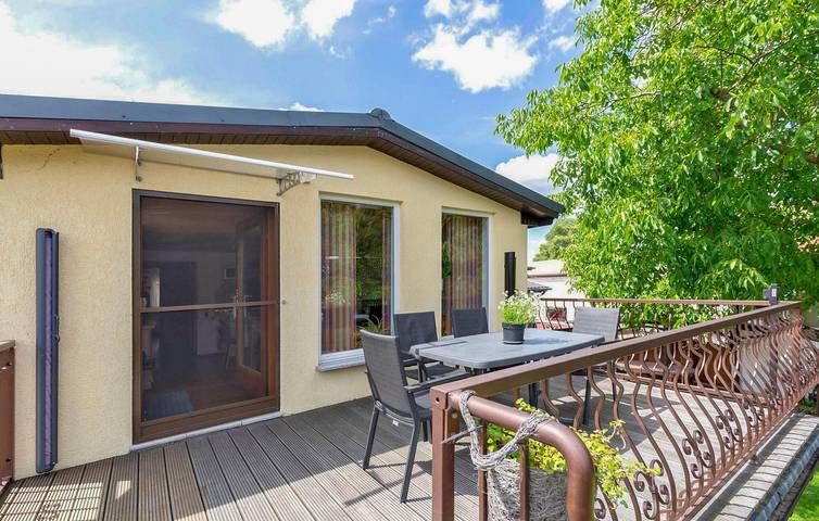 Ferienwohnung für 4 Personen, mit Terrasse und Seeblick in Mecklenburg-Strelitz - 2