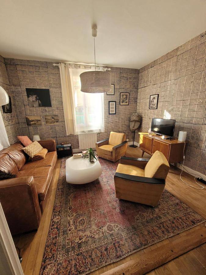 Gîte pour 4 personnes, avec jardin, animaux acceptés à Cluses - 2