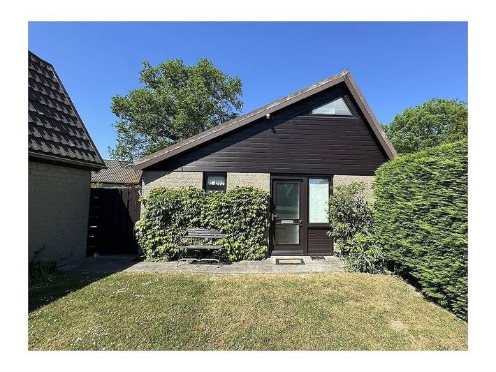 Ferienhaus für 4 Personen, mit Terrasse und Garten in Ellemeet