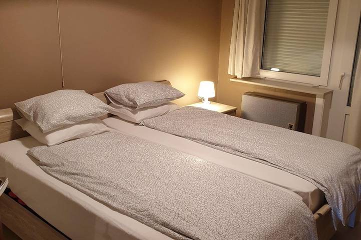 Entire apartment, Appartment with seaside view and 2 parking spaces in Oostduinkerke-Bad, Koksijde