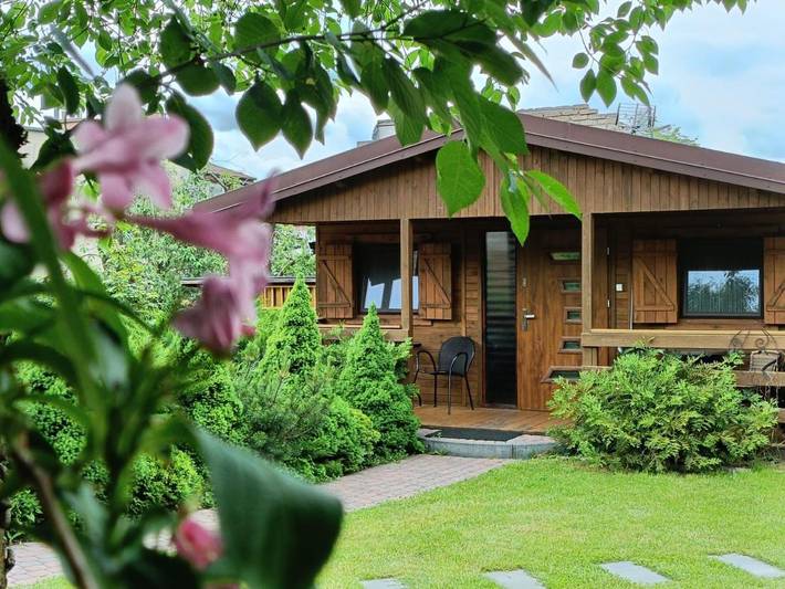 Domek letniskowy dla 4 osób, z Balkon i Taras oraz Ogród i Widok w Mikołajki