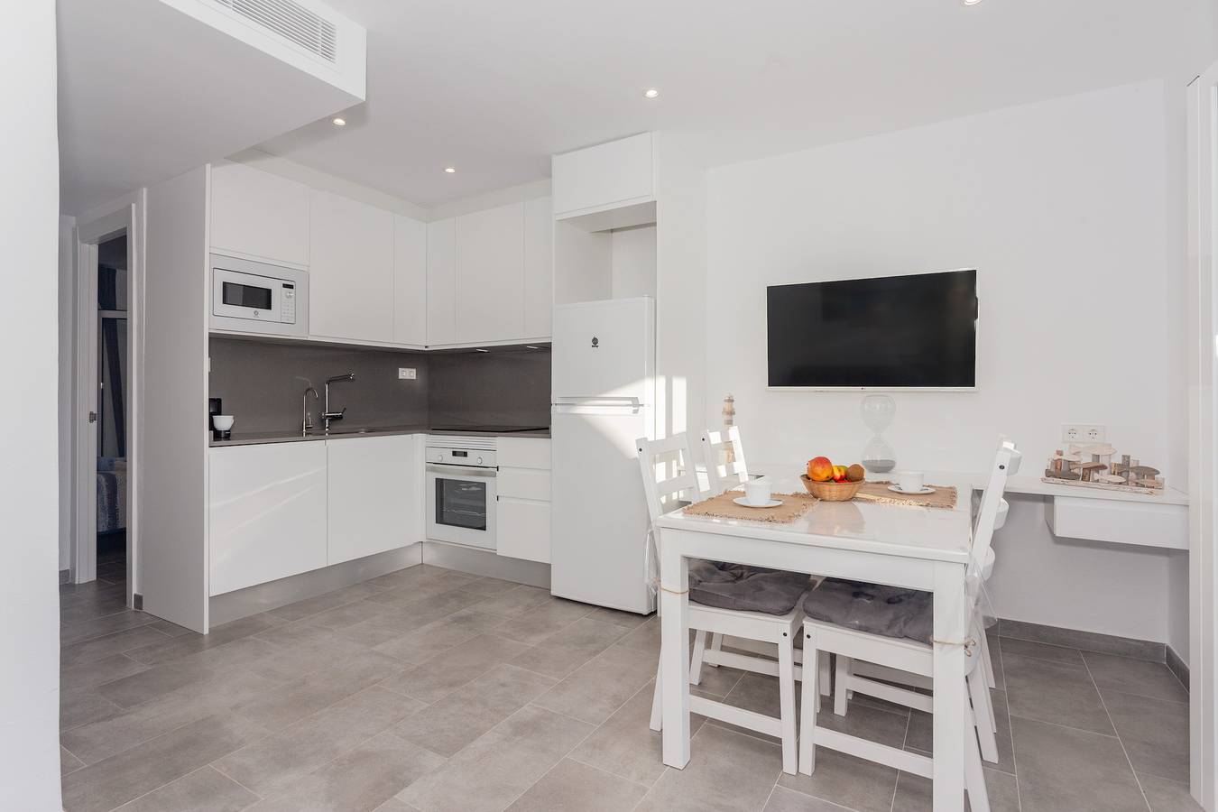 Ganze Wohnung, Ferienwohnung 'Apartamento Annuin' mit Gemeinschaftspool, Wlan und Klimaanlage in Cala en Bosc, Ciutadella