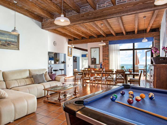 Chalet para 12 personas, con sauna además de terraza y jacuzzi en Provincia de Gerona - 4