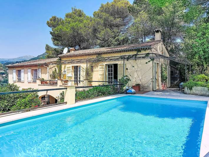 Ferienhaus für 4 Personen, mit Garten und Pool sowie Terrasse