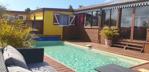 Chalet pour 6 personnes, avec jardin ainsi que piscine et terrasse sur l' Île de la Réunion