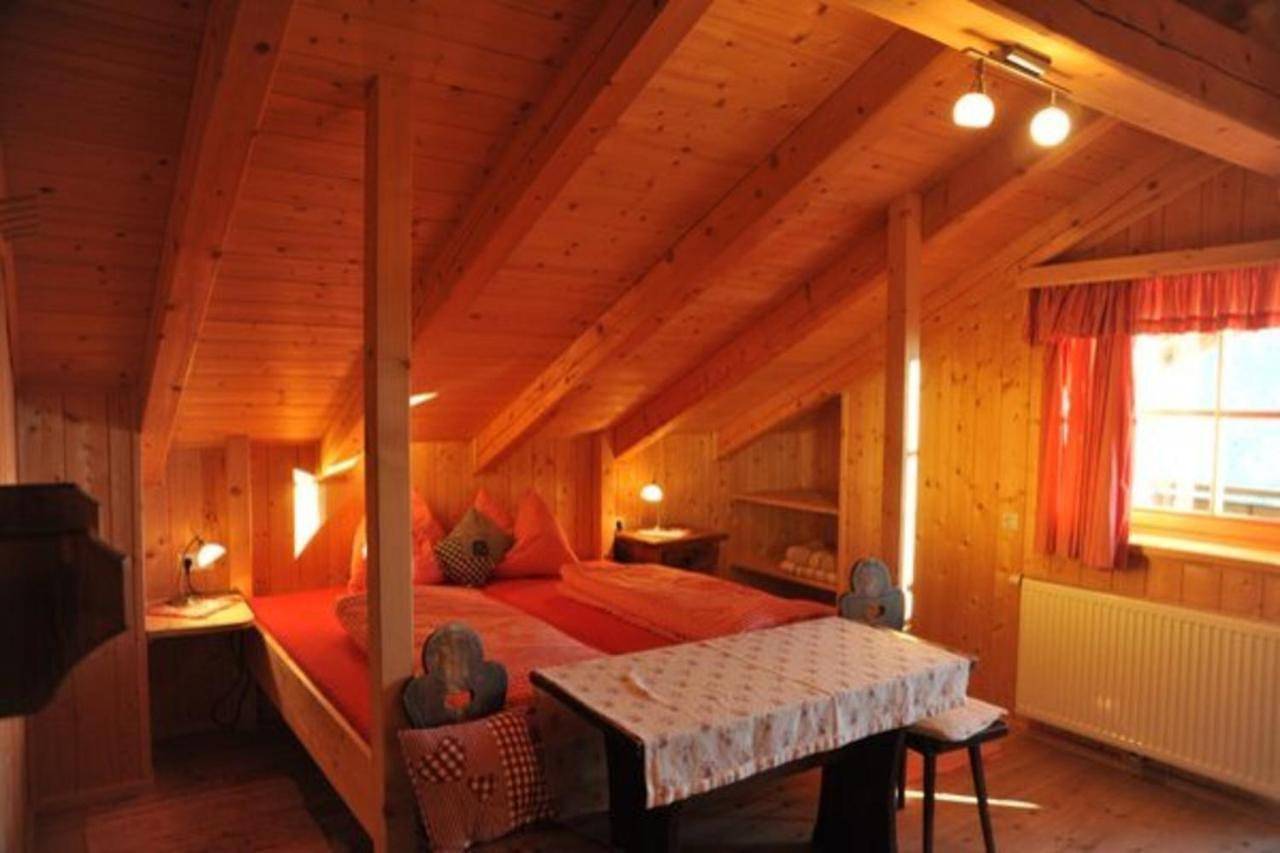 Basic Triple Room with Shared Bathroom in Walten, St. Leonhard in Passeier
