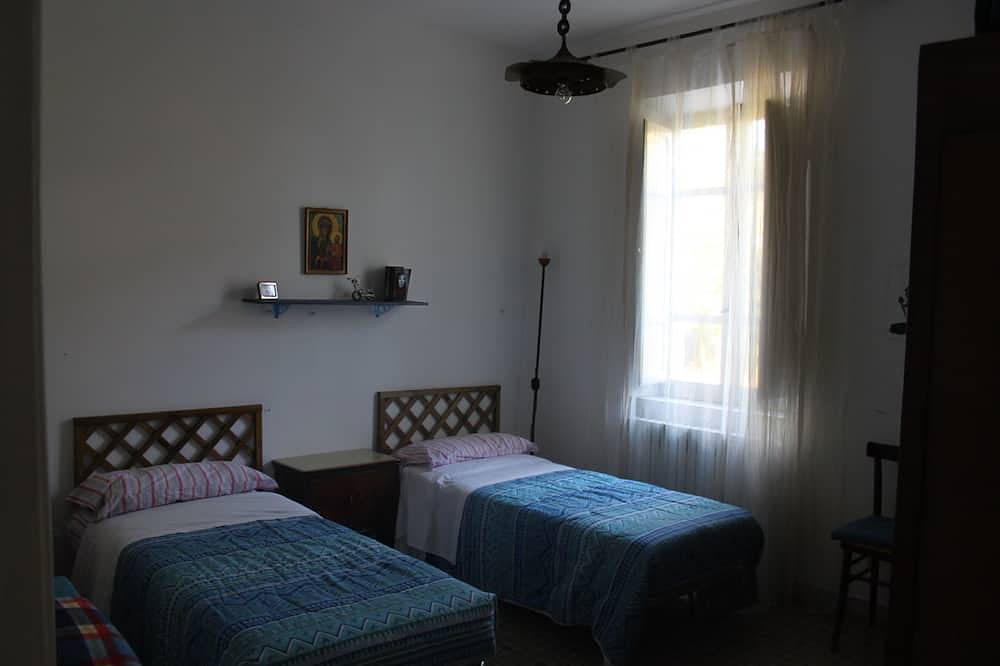 Ganze Wohnung, Birds House - apartment with private garden   in Ceccano, Frosinone Provinz