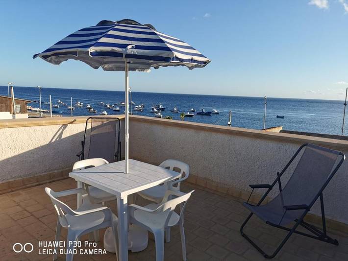 Casa vacanza per 6 persone, con balcone in Petrosino