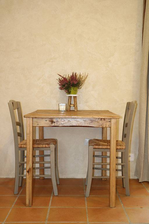 Studio entier, Beau studio à la campagne au pied de Puycelsi in Puycelsi, Région d'Albi