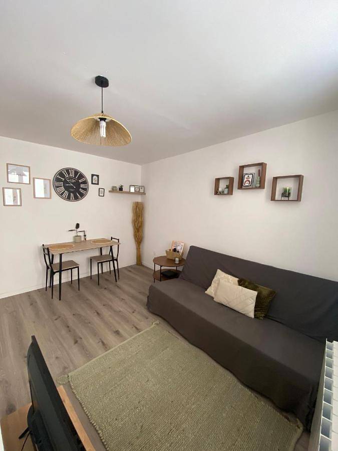 Appartement entier, Appartement proche Cnpe et Pipa in Saint-Denis-en-Bugey, Belley