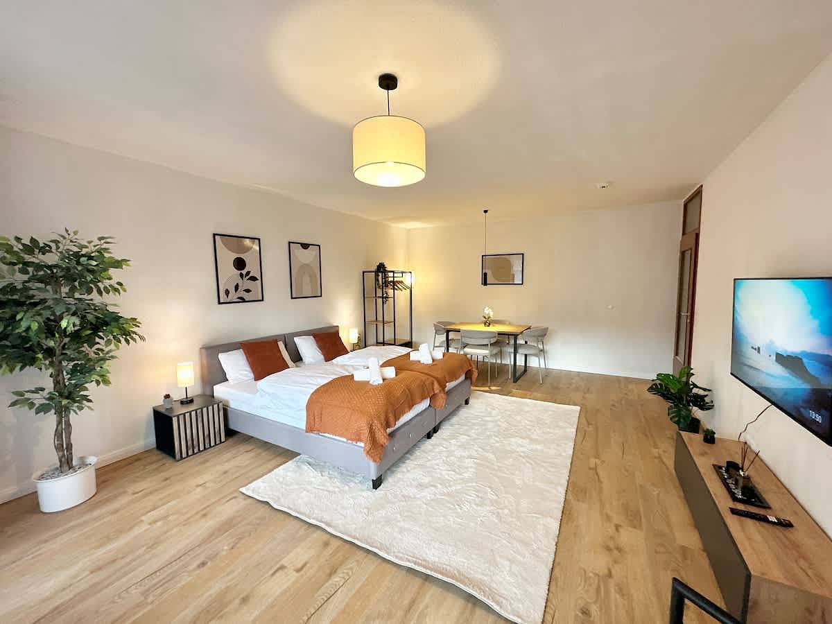 Ganze Wohnung, Ferienwohnung für 4 Personen mit Balkon/Terrasse in Norderstedt, Kreis Segeberg