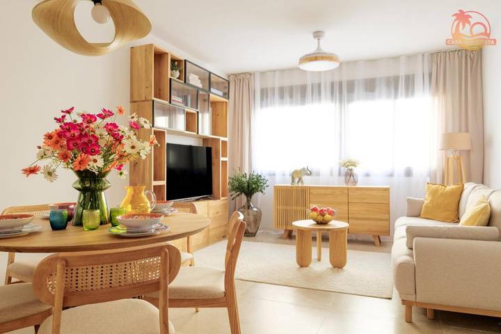 Apartamento de vacaciones para 6 personas, con vistas además de piscina y terraza - 1