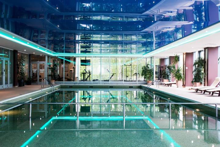 Hotel para 4 personas, con jardín además de sauna y piscina, Se admiten mascotas - 1