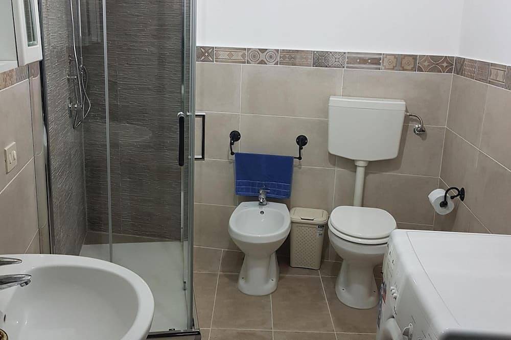 Casa con jardín y estacionamiento cerca del mar y a sitios culturales in Capaci, Provincia de Palermo