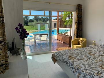 Chambre d’hôte pour 2 personnes, avec jardin et piscine dans l' Aude