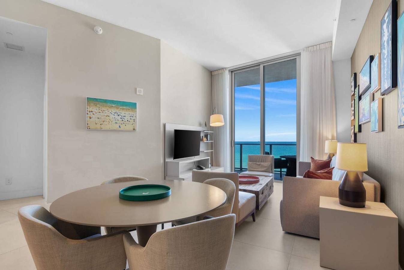 Apartamento entero, Beachfront Condo Front Oceanview Balcony and Pools in Hollywood Beach (FL), Hallandale Beach