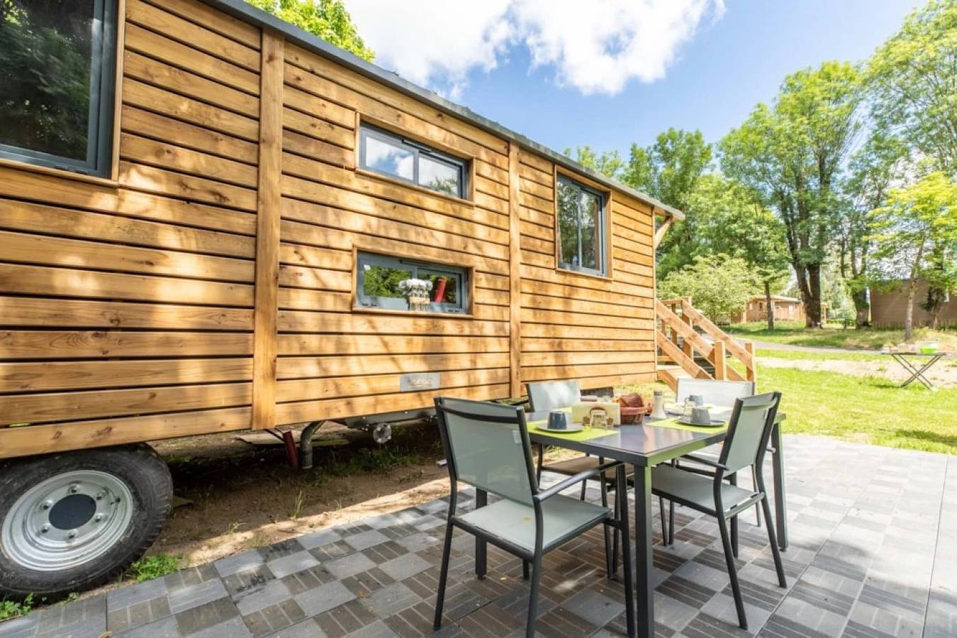 Camping 3 étoiles - ccbgbfe in Saint-Bonnet-près-Orcival, Regionaler Naturpark Volcans d'Auvergne