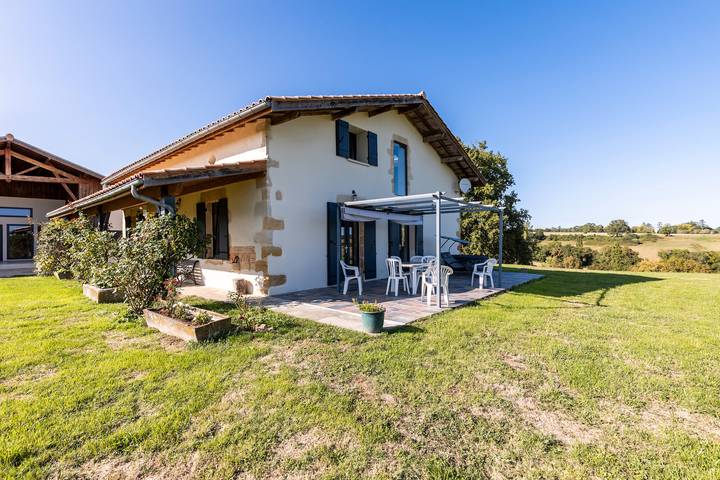 Maison de vacances pour 9 personnes, avec jardin et jacuzzi à Bazas