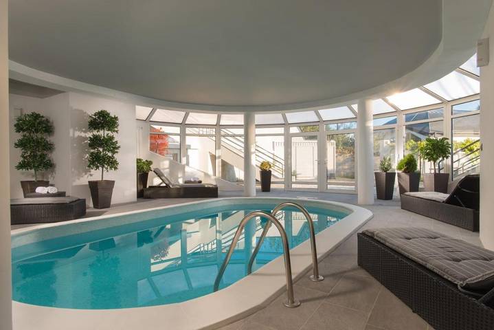 Villa pour 23 personnes, avec piscine ainsi que balcon et vue en Bulgarie - 2