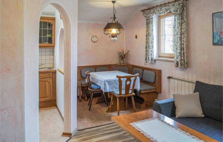 Apartamento vacacional entero, Apartamento con vistas a la montaña, aparcamiento y WiFi in Tux Alps, Fügen