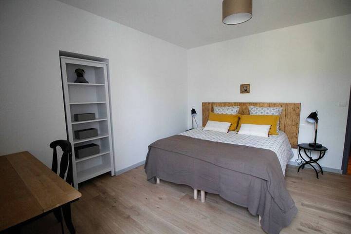 Maison de campagne pour 4 personnes, avec jardin à Saint-Étienne-du-Grès - 3