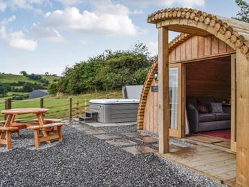 Cottage for 4 People in Carmarthenshire, South-Wales, Photo 1