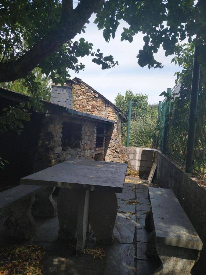 Five-Bedroom House in El Bierzo