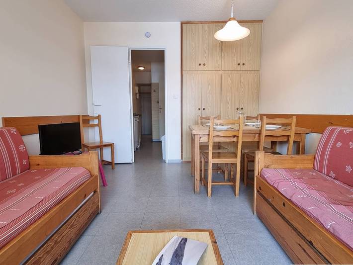 Ganze Wohnung, Gemütliche Wohnung nahe den Pisten mit Parkplatz und Wifi in Saint-Étienne-en-Dévoluy, Le Dévoluy