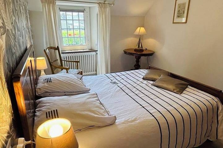 Location de vacances pour 6 personnes, avec terrasse et jardin à Quemper-Guézennec - 2