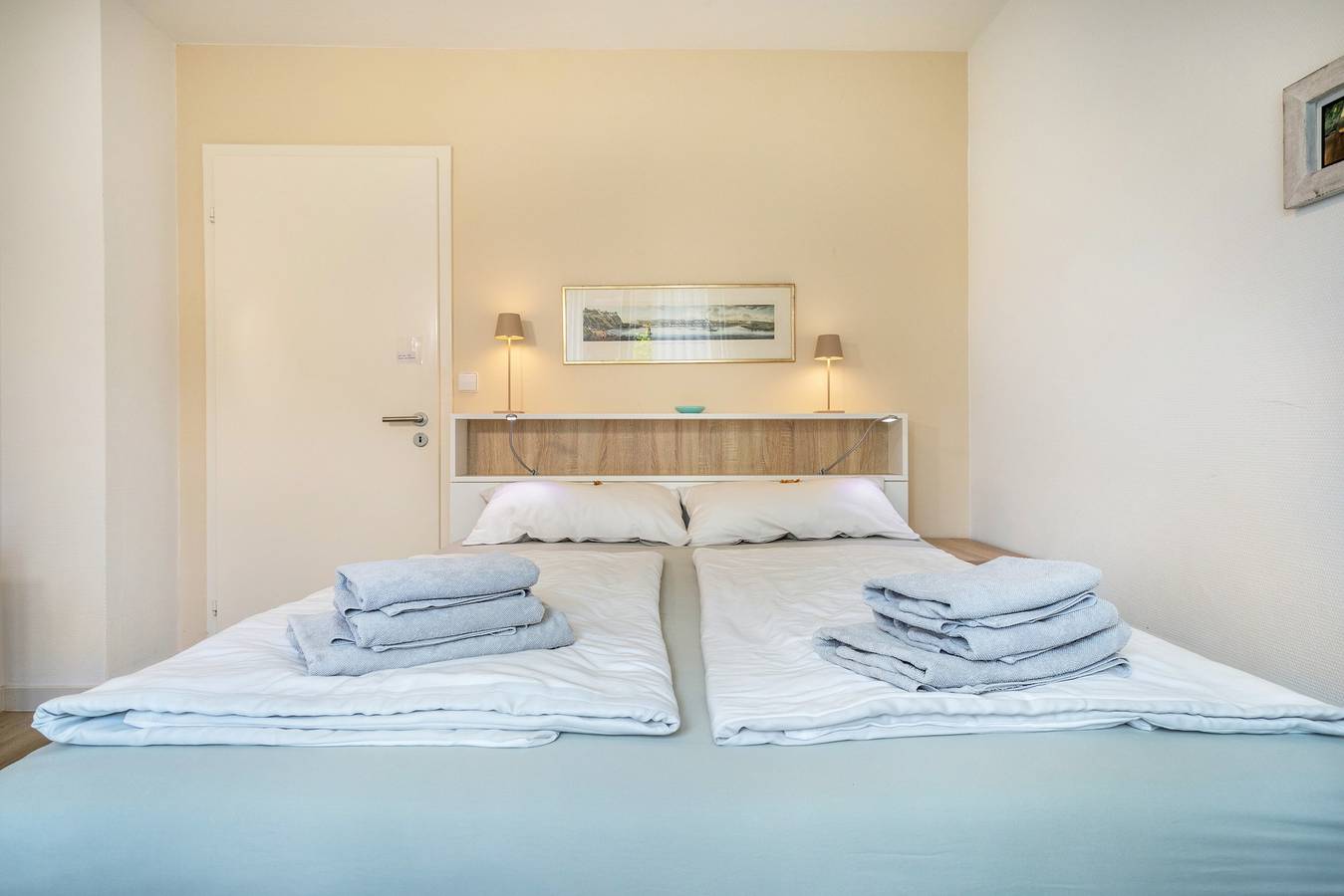 Apartment 'Doppelzimmer' with Shared Garden and Wi-Fi in Unteruhldingen, Uhldingen-Mühlhofen