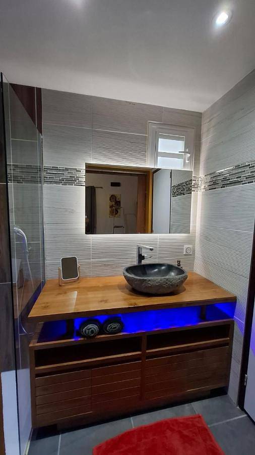 Location de vacances pour 3 personnes, avec vue et piscine, animaux acceptés dans Plage de Grande Anse - 3