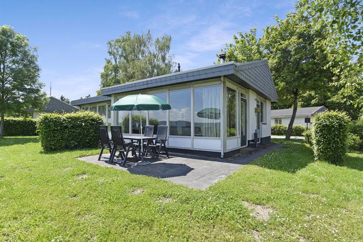 Bungalow für 4 Personen, mit Terrasse und Balkon/Terrasse an der Mosel - 2