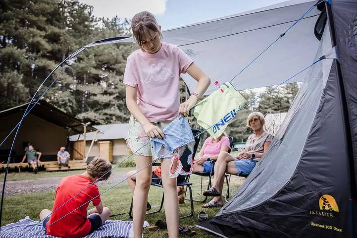 Chalet für 6 Personen, mit Terrasse und Pool sowie Ausblick in Flandern - 4