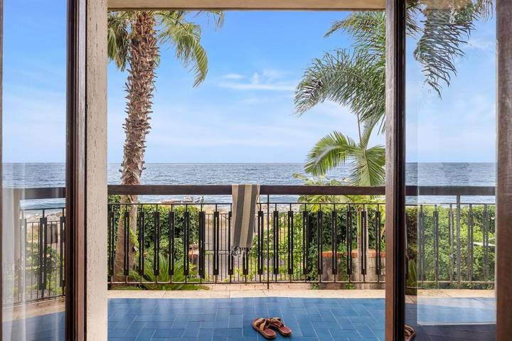Casa sulla spiaggia per 3 persone, con panorama e balcone in Sicilia