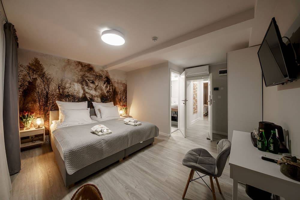 2-person hotel rooms close to the Warsaw airport in Warsaw, Masovia