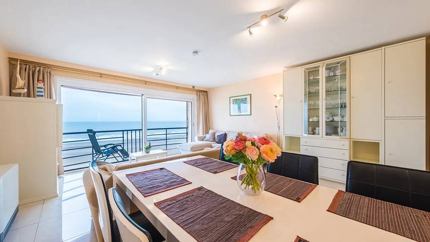 Holiday letting for 6 people, with terrace in Belgium