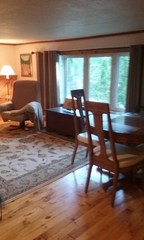 Der Sommer ist da! Wandern, Fahrrad fahren und die Berge erkunden! in Rumney, Grafton County