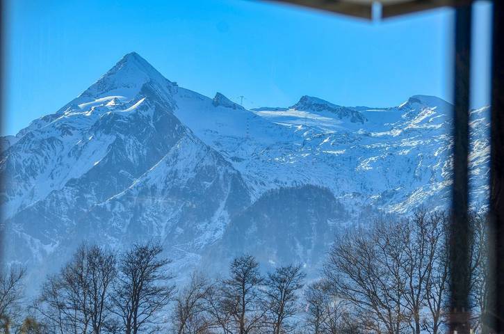 Ganze Wohnung, Edles Wohnambiente neben Golfplatz, mit Golf- & Gletscherblick in Zell am See, Pinzgau