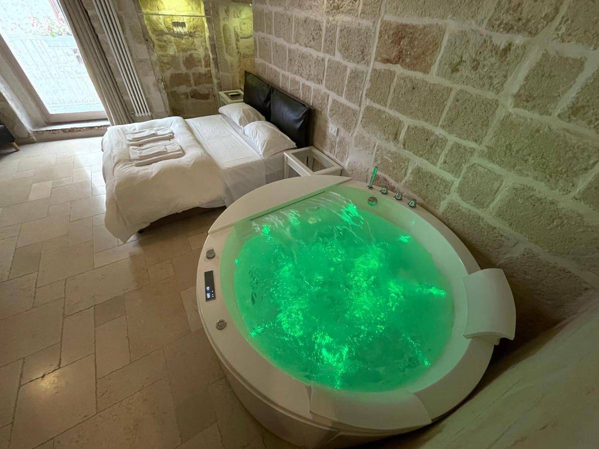 Deluxe Double Room with Balcony in Cala Porta Vecchia, Monopoli