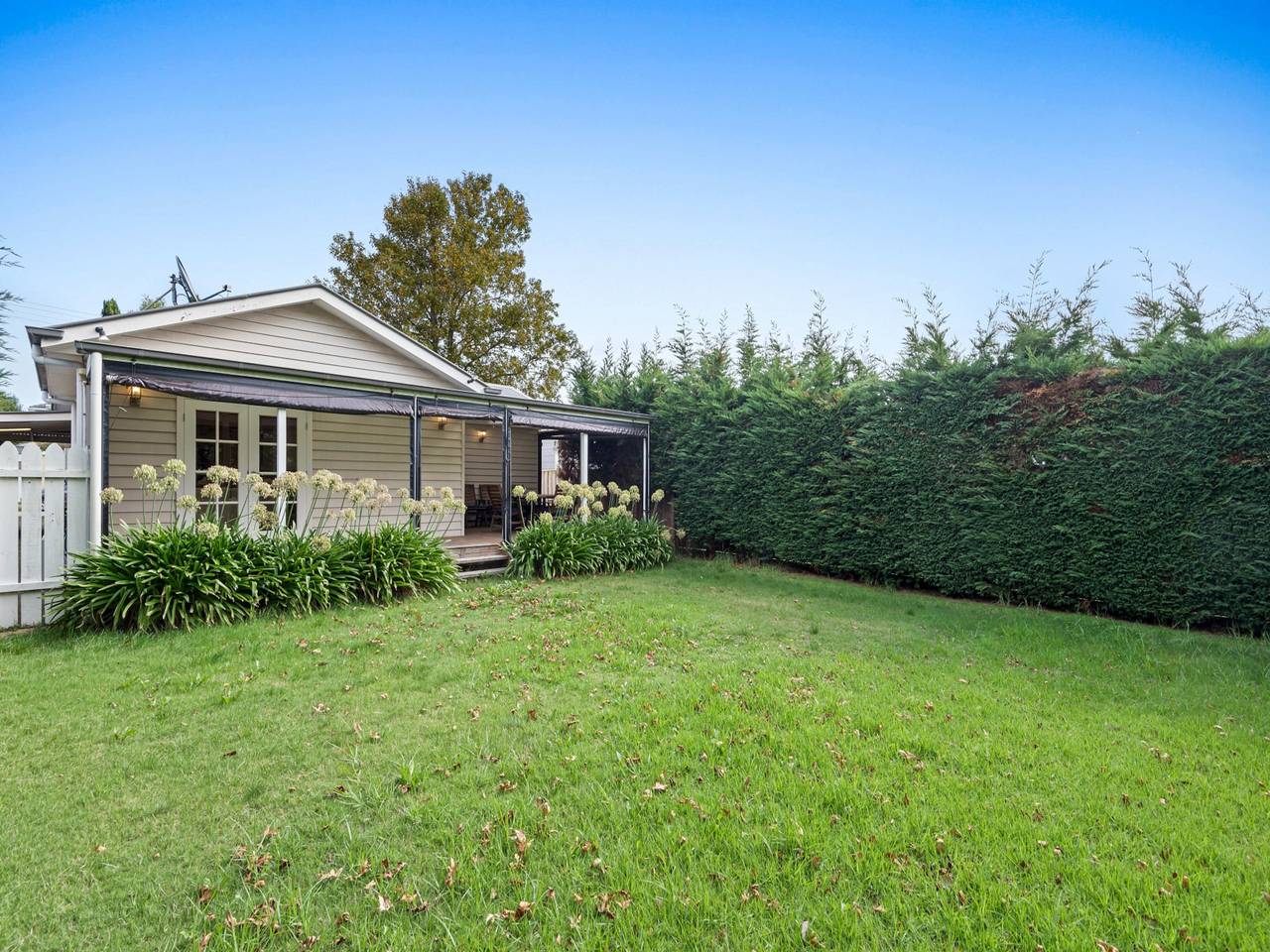 Entire apartment, Lush 3-Bed House near the Beach in Rosebud, Mornington Peninsula