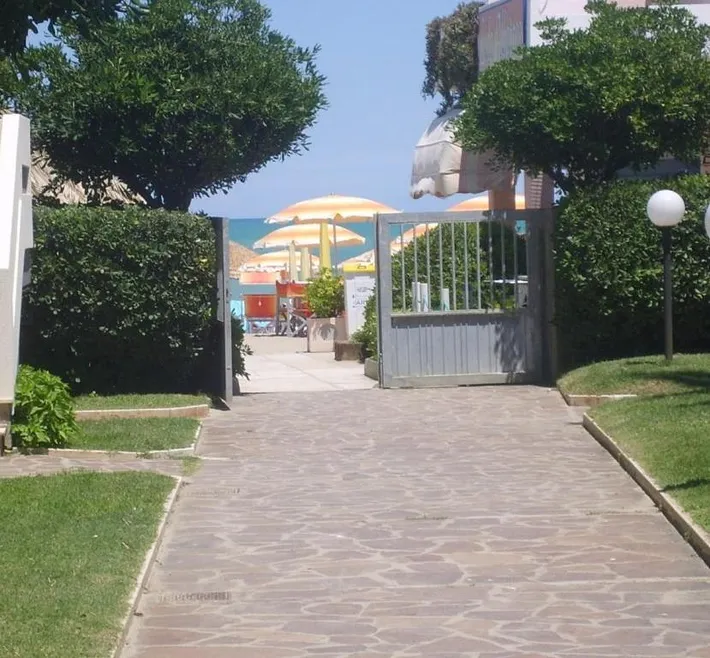 Residence per 4 persone, con giardino e panorama, adatto a famiglie con bambini - 1