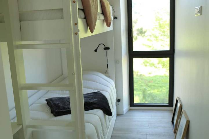 Gîte pour 8 personnes, avec jardin dans Jonville - 2