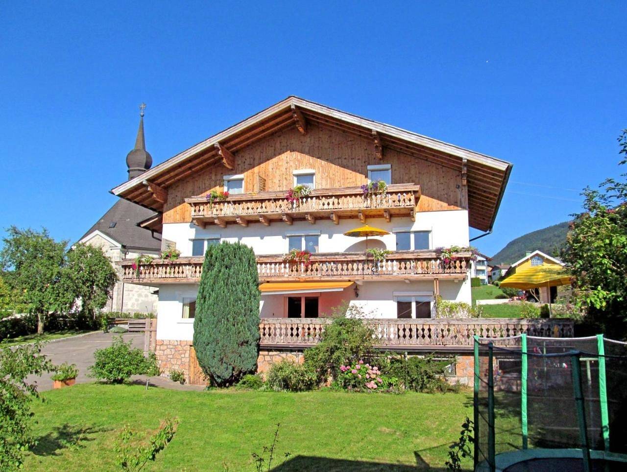 Two-Bedroom Apartment with Balcony in Innerschwand am Mondsee, Mondsee & Irrsee