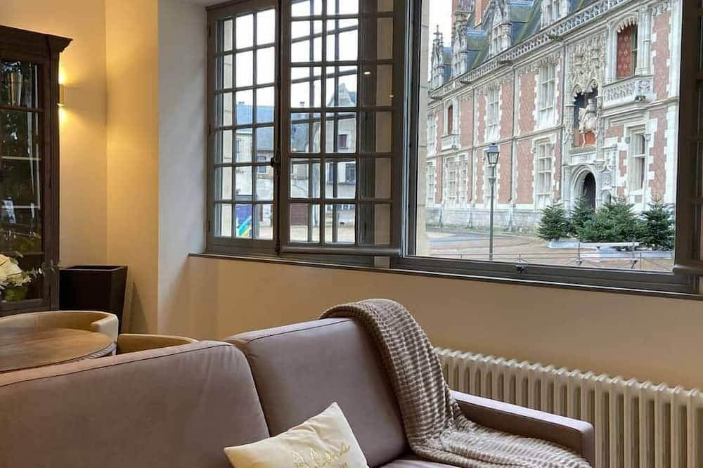 Ganze Wohnung, «Cheval Amblier» 4* Schlossblick Suite, 4 Gäste in Blois, Blois und Umgebung