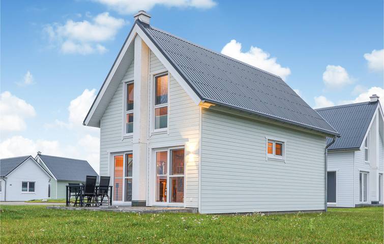 Ferienhaus mit meerblick für 4 Personen, mit Terrasse und Garten in Olpenitz