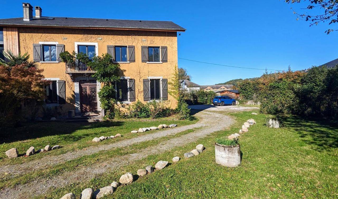 Five-Bedroom House in Gerde (homonymie), Hautes-Pyrénées