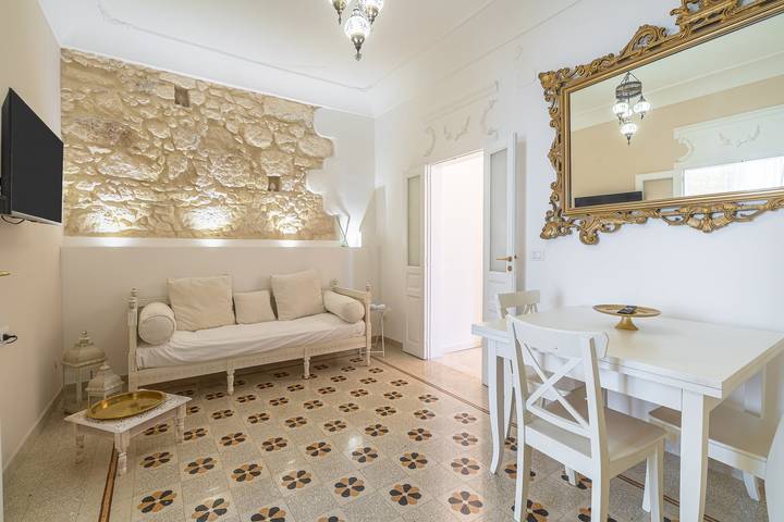 Hel lägenhet, Apartment 'Mille E Una Notte - Suoni D'Acqua' with Private Terrace, Wi-Fi and Air Conditioning in Syrakusa, Syrakusa provins