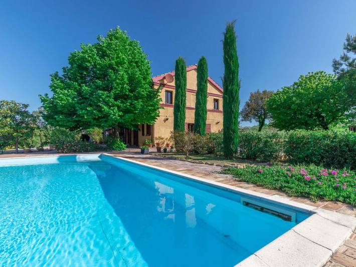 Agriturismo per 12 persone, con giardino in Provincia di Ancona