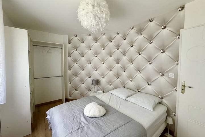 Location de vacances pour 6 personnes, avec terrasse et jardin à Notre-Dame-de-Sanilhac - 4