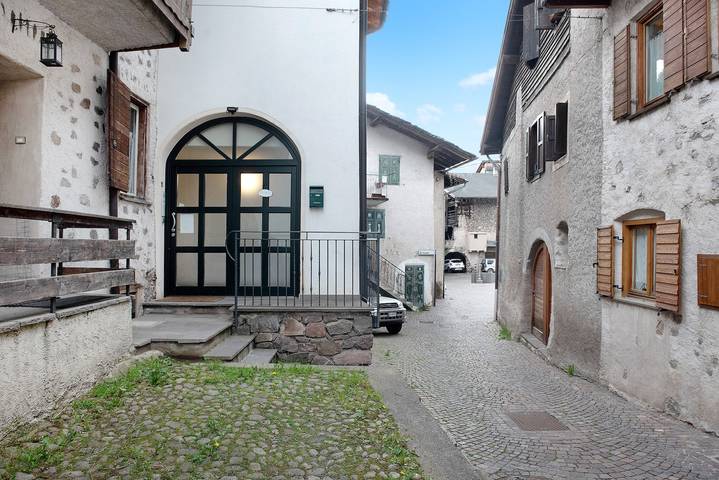 Entire apartment, Apartment 'Lago Delle Piazze' with Mountain View, Balcony & Wi-Fi in Miola, Baselga di Pinè